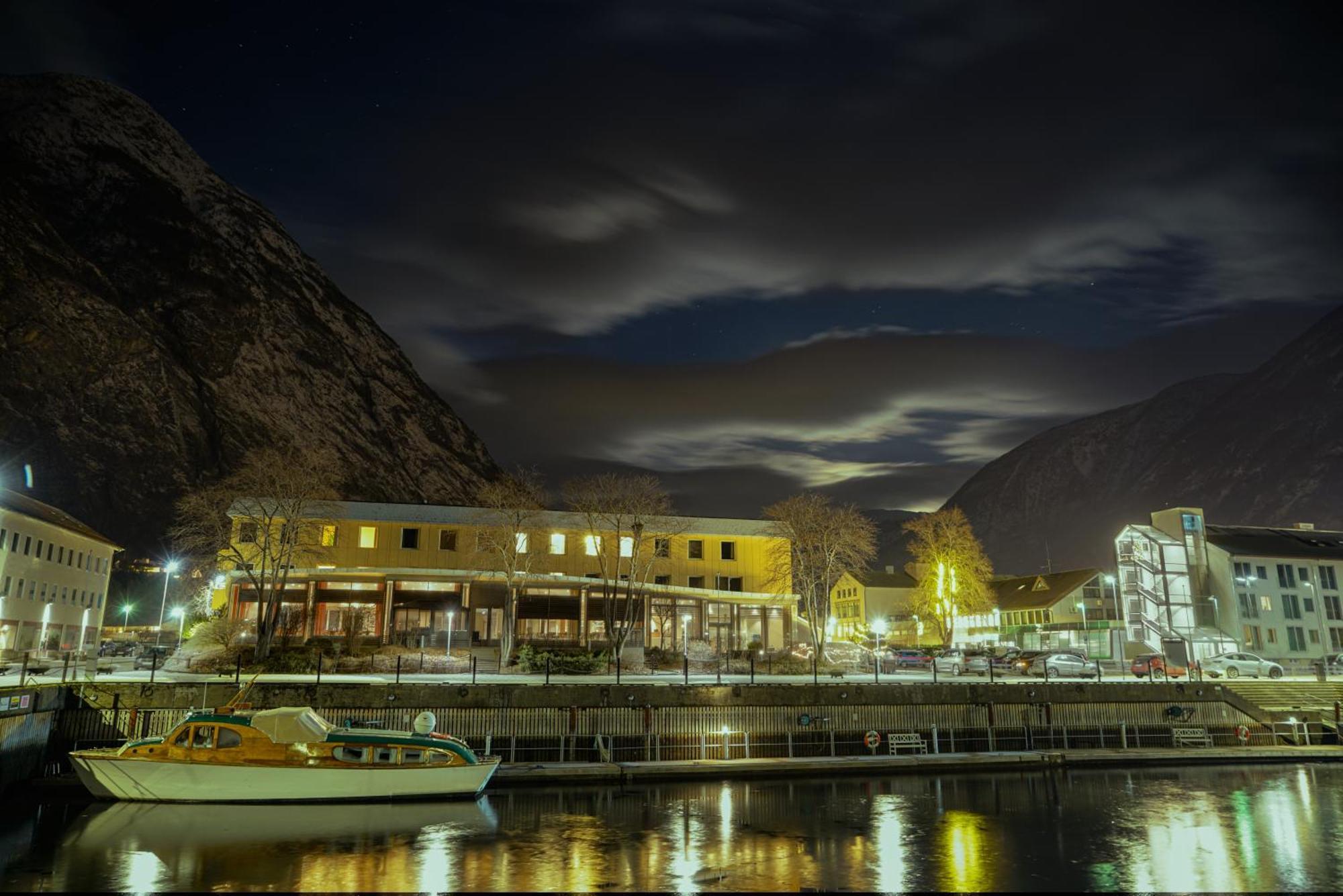 Klingenberg Hotel - Ardal Årdalstangen Екстериор снимка
